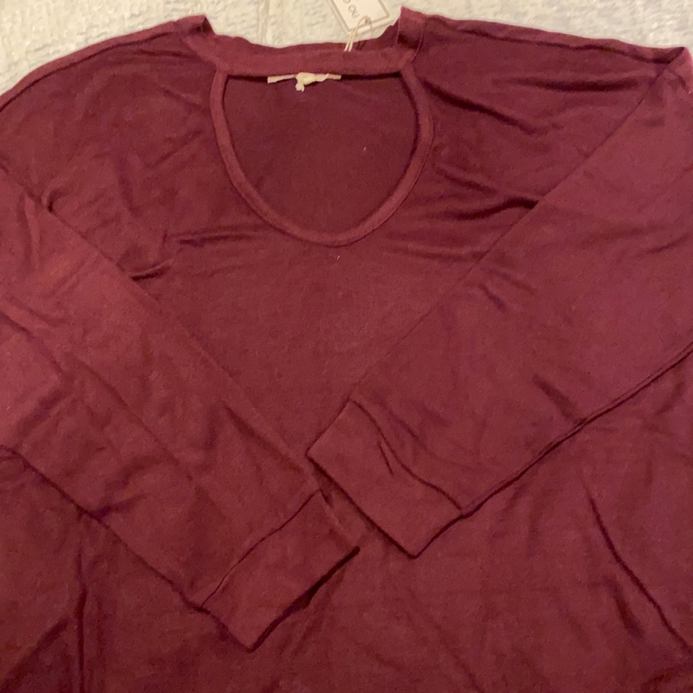 Long sleeve keyhole neck shirt